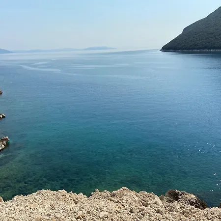 Lena - New, At Seafront And With Access!!! Apartmán *